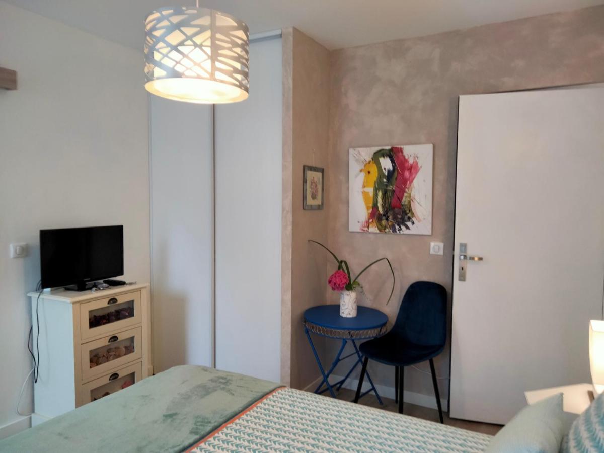 Les Chambres Hautes D'Anastasia Родез Екстер'єр фото
